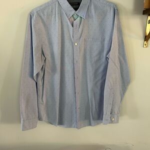 3 for $25 Banana Republic Light Blue Dress Shirt NWOT extra button